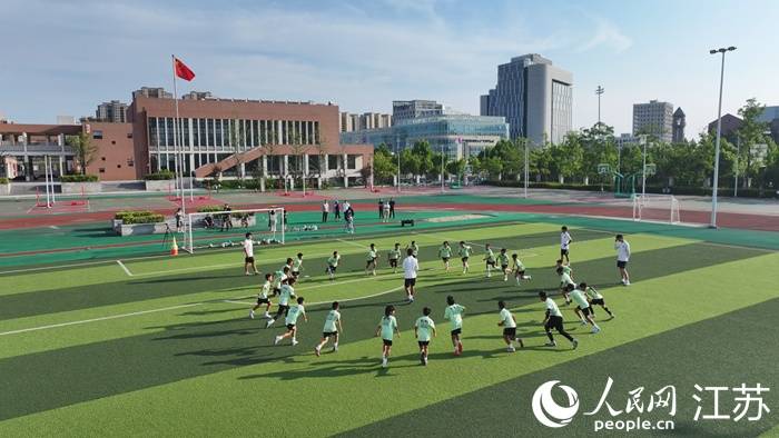 皇冠体育下载-南京浦口：校园足球氛围为何这样浓？