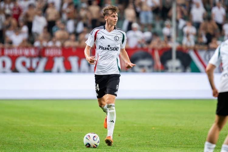 皇冠体育官网-罗马诺：罗马预计660万欧签齐奥尔科夫斯基，无附加条款