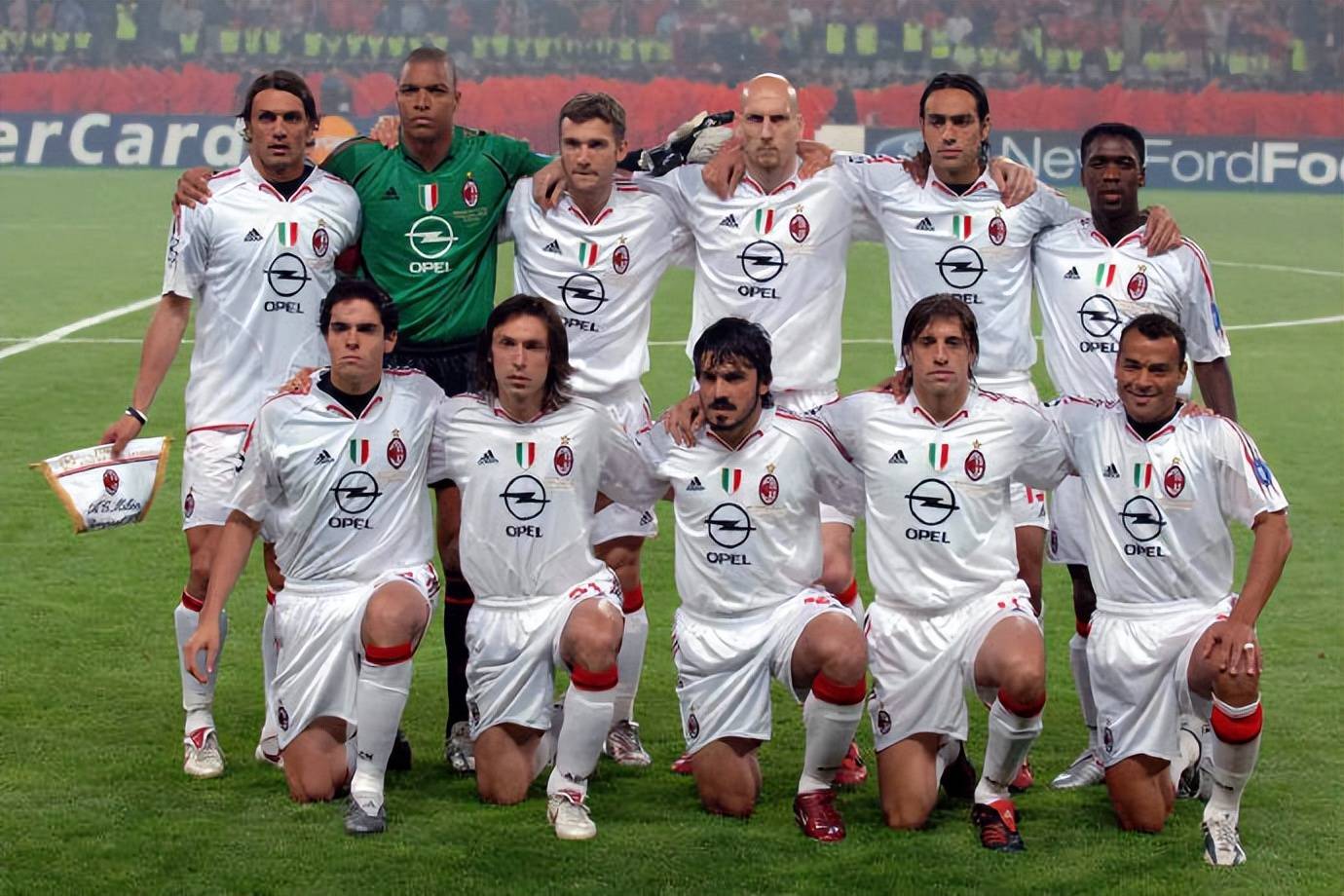 皇冠体育首页-【资料】AC米兰2004-2005赛季欧冠半决赛胜埃因霍温，决赛负利物浦【AC米兰资料】【足球资料】