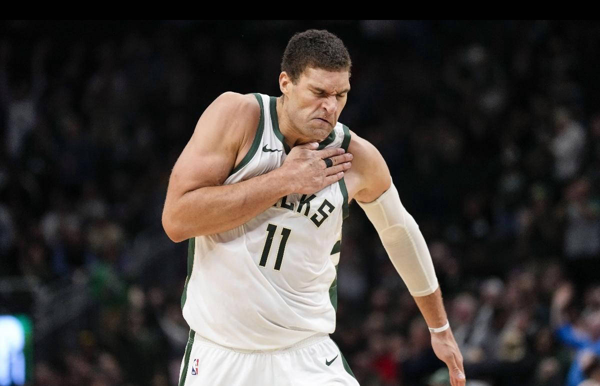 皇冠体育首页-密尔沃基雄鹿加入争夺德安德烈艾顿战局